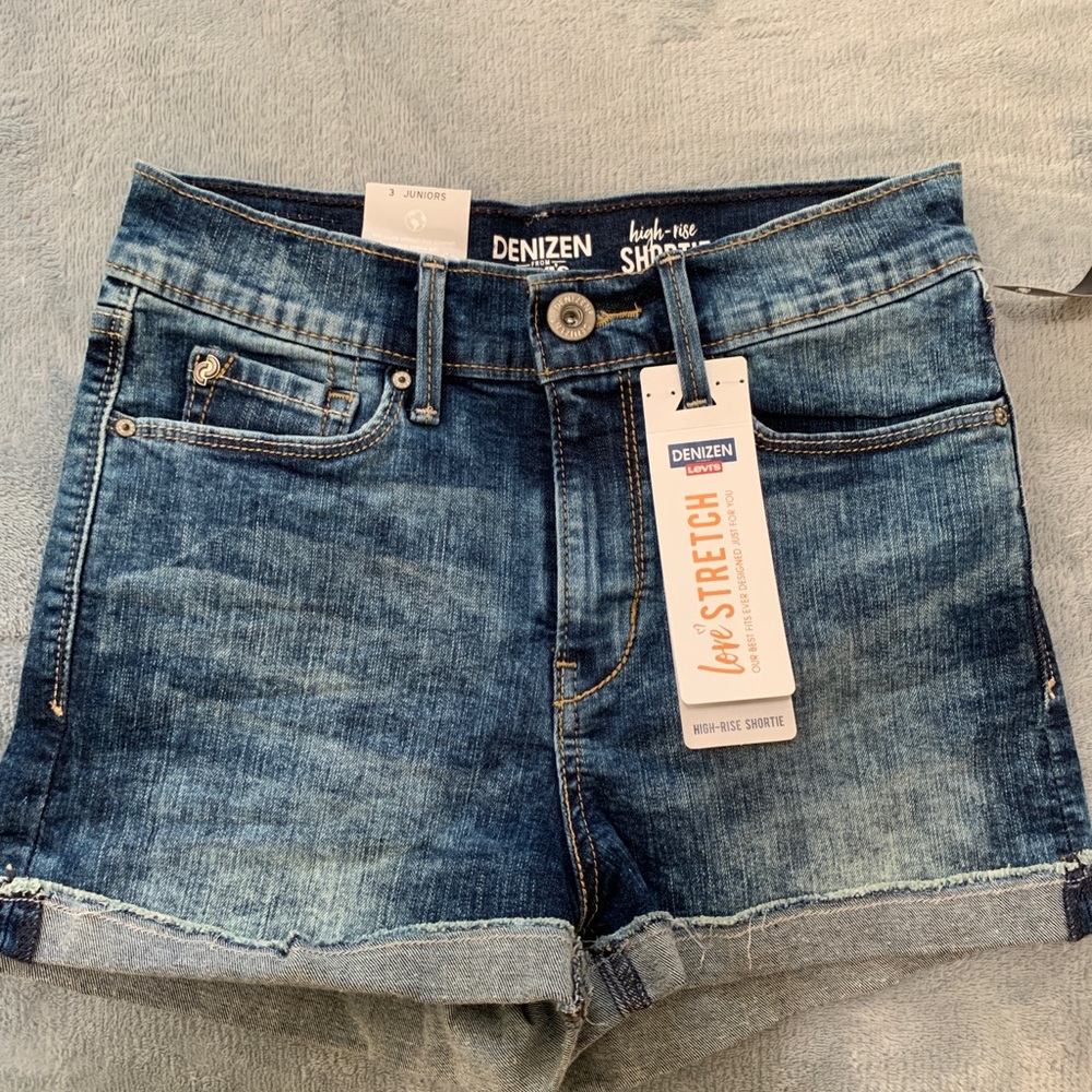 NWT Levi’s Shorts